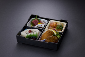 和・洋・中折衷弁当